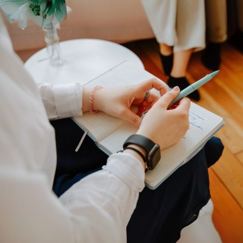 Understanding the CBT Model Identification Recognition and Management img